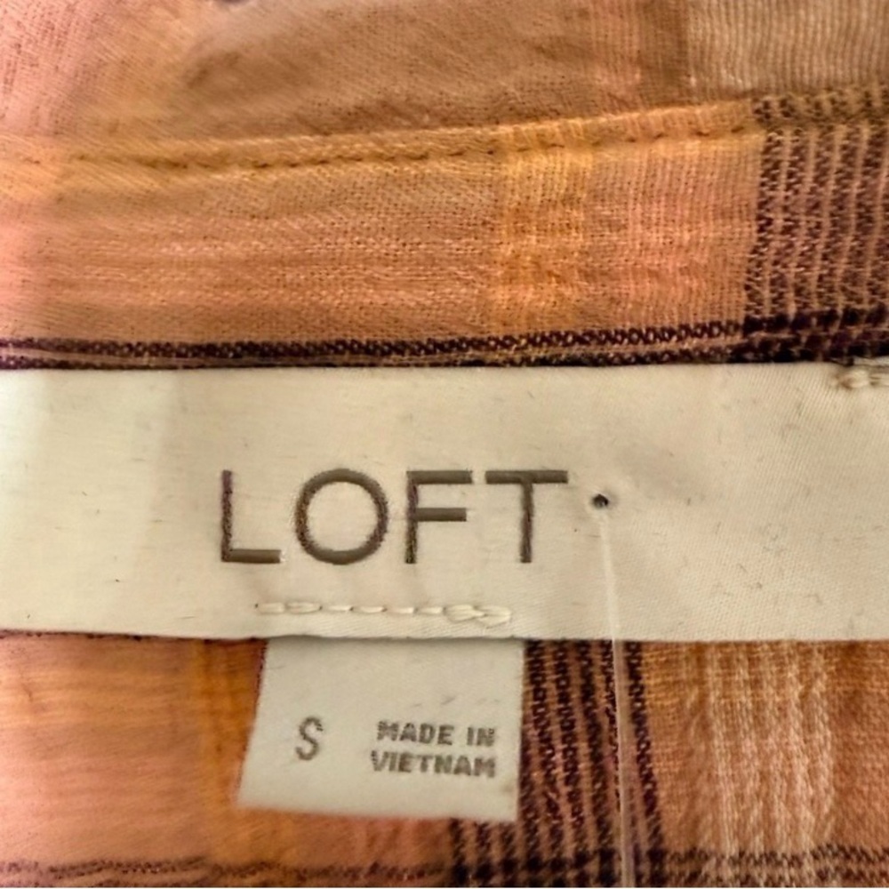 LOFT Lightweight Crinkle Cotton Plaid Button Down Shirt - Picture 3 of 4